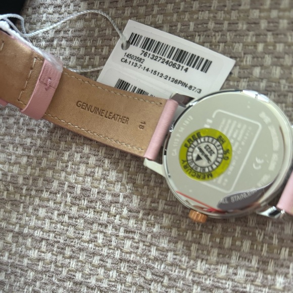 Coach pink leather strap watch - Picture 6 of 6